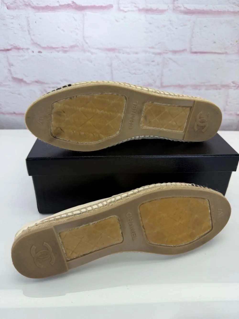 Chanel White/Black Lambskin Leather CC Espadrille Flats 41